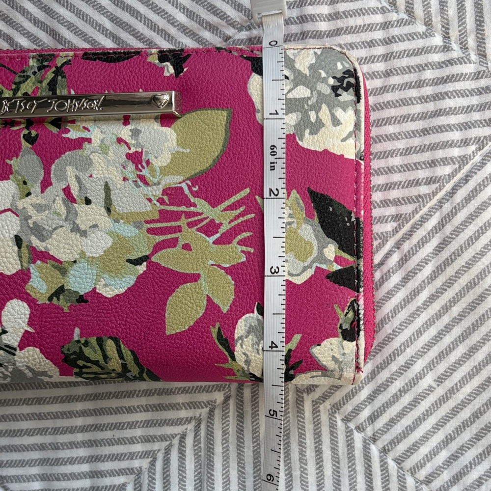 Betsey Johnson Pink Floral Wristlet Clutch - Picture 7 of 9
